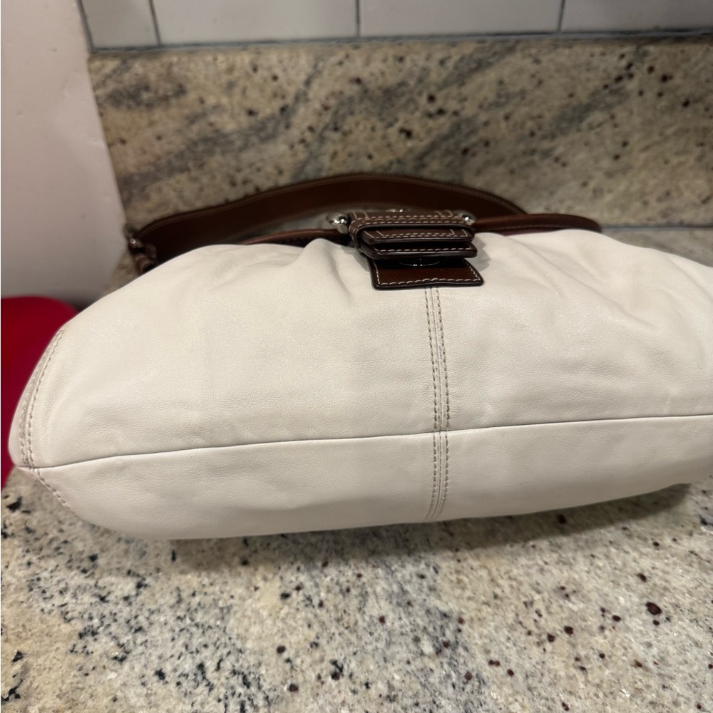 Coach soho white and Brown Leather Shoulder Bag Y2K excellent condition - Picture 5 of 9